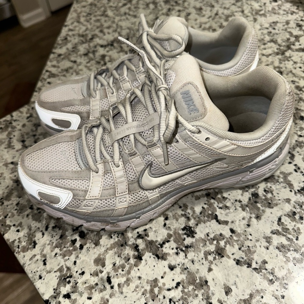 Nike Women's Sneakers